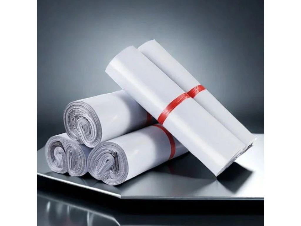 Různé velikosti plastových obálek